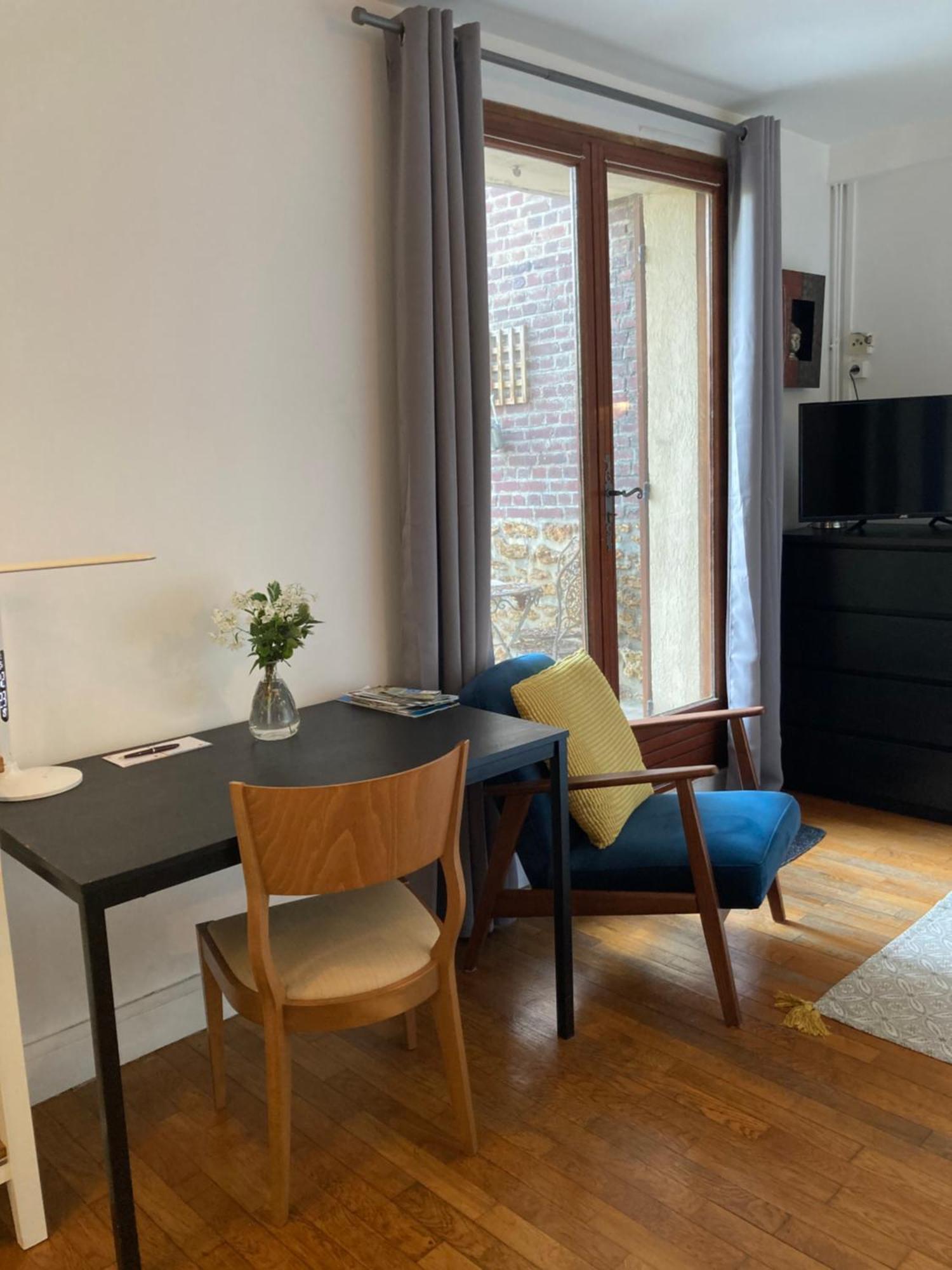 Studio Avec Terrasse Sur Jardin Фонтене-су-Буа Экстерьер фото